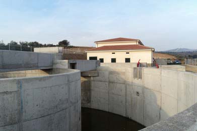 Edificio de control de la EDAR en Zarza la Mayor (Cáceres)., Urbanización y Edificación